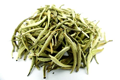 Grüntee Bai Hao Yin Zhen Silbernadel aus China, mild, blumig, fruchtig, frisch abgefüllt von 1000tees