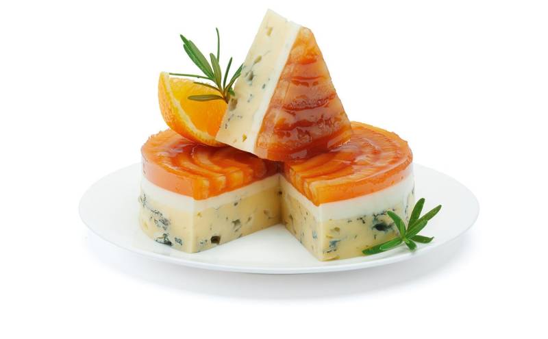 Fourme d´Ambert mit kandierten Orangen 42% Fett i. Tr. von Alois Dallmayr KG