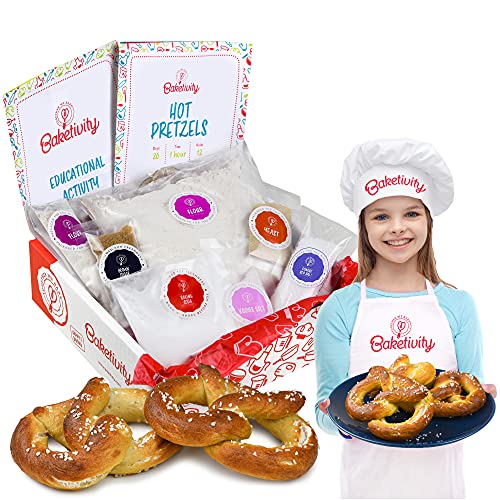 Baketivity Kinder-Backset, Mahlzeiten-Koch-Partyzubehör für Teenager, echter Spaß, kleiner Junior-Küchenunterricht, enthält vorgemessene Zutaten (Kit + Hut & Schürze, Brezel) von Baketivity