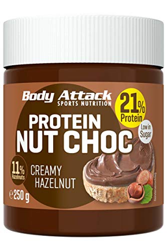 Body Attack Protein Nut Choc, Creamy Hazelnut, 250 g, Nuss-Nougat-Creme mit 21% Protein, Schokocreme ohne Zuckerzusatz. Palmölfrei und mit echten Haselnüssen von Body Attack Sports Nutrition