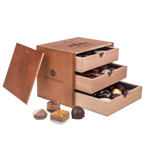 CHOCOLISSIMO Schokolade Geschenk - 30 Edle Pralinen in Holzbox - Weihnachtssüßigkeiten - Geschenk zu Weihnachten - Geschenkidee, Präsent Frauen, Männer, Frau, Mann, Eltern, Freundin - Merry Grande von CHOCOLISSIMO