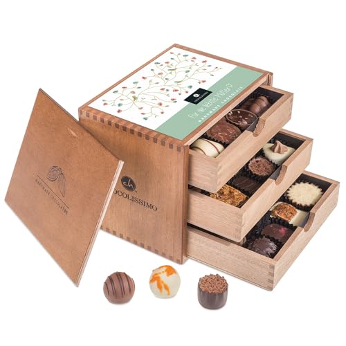 ChocoGrande - Muttertag - Pralinen - 30 Luxus Pralinen | in einem Holzkästchen | Für die liebste Mutter | Geschenkidee | Geburtstagsgeschenk | Schokolade| Mutter | Geschenk für Mama | Mutti von CHOCOLISSIMO