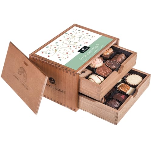 CHOCOLISSIMO - Geschenk Mama - Muttertag Süßigkeiten - Schokolade Geschenk für Mutter - 20 edle Pralinen in Holzbox - Geschenkidee Geburtstag, Jahrestag, Weihnachten für Mutti, Schwiegermutter von CHOCOLISSIMO