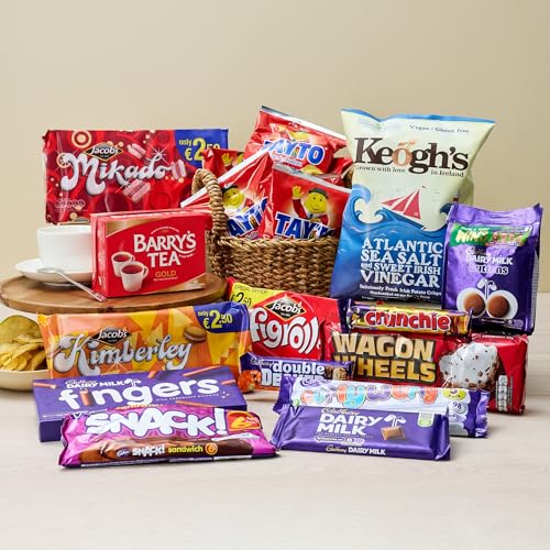 A Nostalgic Taste of Ireland Hamper von Carrolls Irish Gifts