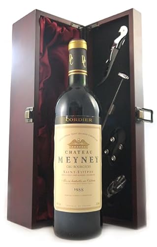 Chateau Meyney 1988 St Estephe (Red wine) in einer mit Seide ausgestatetten Geschenkbox, da zu 4 Weinaccessoires, 1 x 750ml von Chateau Meyney Estephe