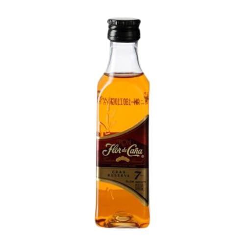 Rum 12 Einheiten Box Flor de Caña Große Reserve 7 Jahre Miniaturflasche 5 cl von Compañía Licorera de Nicaragua - Flor de Caña