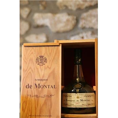 Armagnac, Domaine de Montal, coffret d'origine 1977 von Domaine de Montal