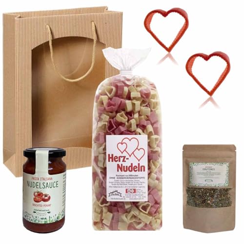 Feinkost-Set Herzklopfen mit Nudeln, Soße und Kräuter // Valentinsgeschenk von Firlefantastisch Der Partyshop