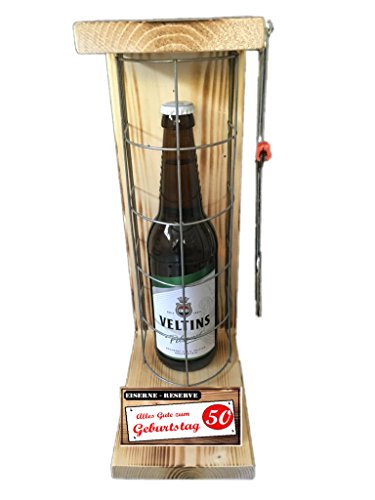 Veltins Pilsener - Biergeschenke für Männer lustig 50 Geburtstag Eiserne Reserve Gitter Text rot: Alles Gute zum 50. Geburtstag Bier (1 x 0.5 l) von Genial-Anders