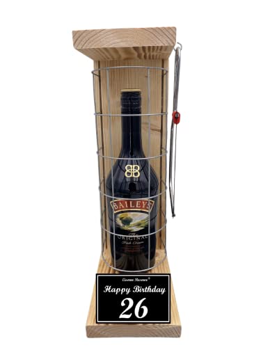 Eiserne Reserve Geschenk Baileys Geschenkset 26 Geburtstag Gitterkäfig incl. Notsäge Text s/w 26 Happy Birthday Likör (1 x 0.7 l) von Genial-Anders