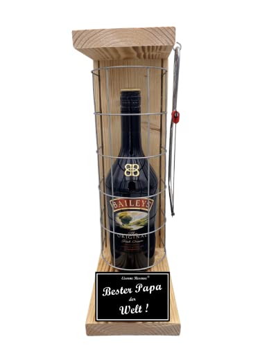 Eiserne Reserve Geschenk Papa Geburtstag von Kindern Weihnachten Baileys Geschenk Set Gitterkäfig incl. Notsäge Text s/w Bester Papa der Welt Likör (1 x 0.7 l) von Genial-Anders