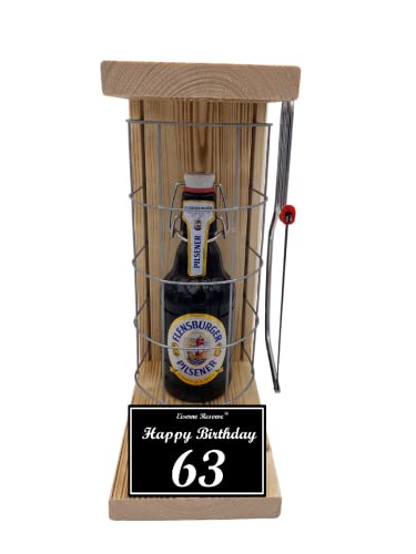 Flensburger Pils 63 Geburtstag Geschenke - Flensburger Eiserne Reserve Gitterkäfig Biergeschenk Text s/w 63 Happy Birthday Bier (1 x 0.33l) von Genial-Anders