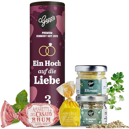 Gepp’s Feinkost Ein Hoch auf die Liebe I Hochzeitgeschenk für Gourmet-Brautpaar I Standesamt Geschenk mit Gewürzsalz & feinen Pralinen I Geschenkidee, auch als Geldgeschenk zur Hochzeit geeignet von Gepp's