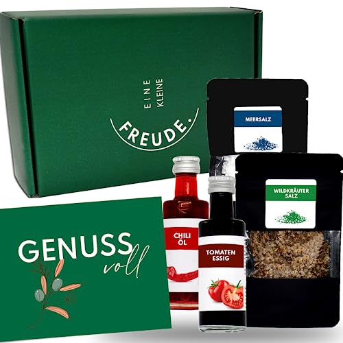 EINE KLEINE FREUDE. | Einzigartige "Feinkost" Geschenkbox mit Chili Öl, Essig, Feinkost Gewürzen & Grußkarte von Geschenkbox - 24