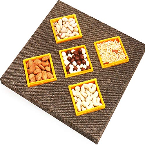 Diwali Gifts -Diwali Hampers Jute 5 Part Part Assorted Dryfruits, Nutties and Namkeen Tray von Ghasitaram Gifts