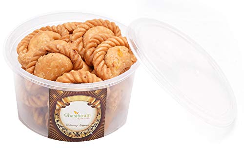 Ghasitaram Gift Holi Sweets, Holi Gifts, Holi Hamper Farsaan Gujiya 200 GMS |Gift for Diwali,Holi,Rakhi,Valentine,Christmas,Birthday,Anniversary,Her,Him| von Ghasitaram Gifts