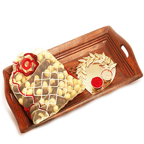 Ghasitaram Gifts Diwali Gifts Diwali Chocolates - Small Wooden Serving Tray with Nutties Pouch and Pooja Thali von Ghasitaram Gifts