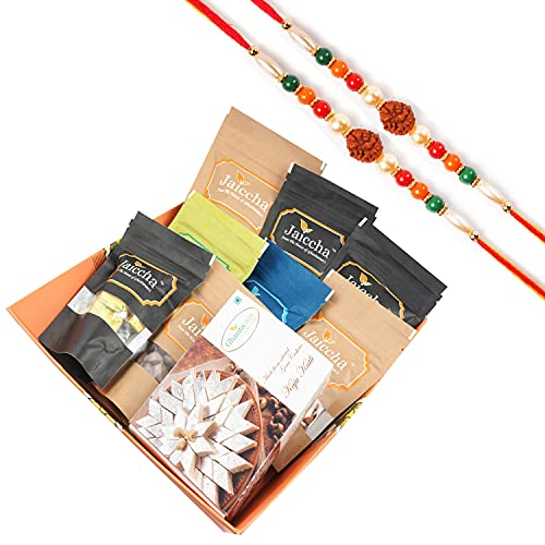 Ghasitaram Gifts Rakhi Gifts for Brothers Big basket of best 9 Almonds, Raisins, Banarsi Paan, Mewa Bites, Crunchy Cashews, Chocolate Almonds,Chakli, Mango Bites and Kaju Katlis With 2 Rudraksh rakhis von Ghasitaram Gifts