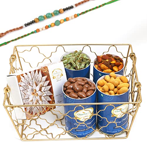 Ghasitaram Gifts Rakhi Gifts for Brothers Designer Metal Basket of 4 Cans and Kaju Katli with 2 Green Beads Rakhis von Ghasitaram Gifts