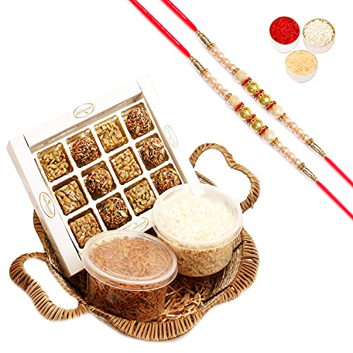 Ghasitaram Gifts Rakhi Gifts for Brothers Gold Cane Finish Basket of Healthy Seeds Sweets Box, Diet Chiwda and SOYA Sev with 2 Pearl Rakhis von Ghasitaram Gifts