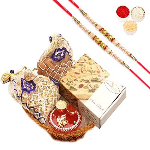 Ghasitaram Gifts Rakhi Gifts for Brothers Gold Wired Basket with Soan Papdi, Almonds, Namkeen Pouch with Mini Pooja Thali with 2 Pearl Rakhis von Ghasitaram Gifts