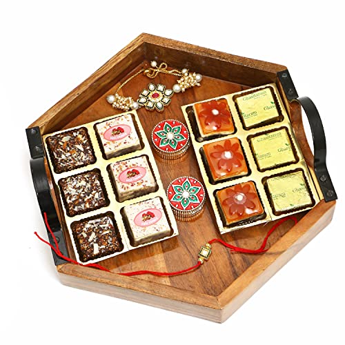 Ghasitaram Gifts Rakhi Gifts for Brothers Hexagon Tray of Assorted Bites, Roli Chawal Container and Bhaiya Bhabhi Rakhis von Ghasitaram Gifts