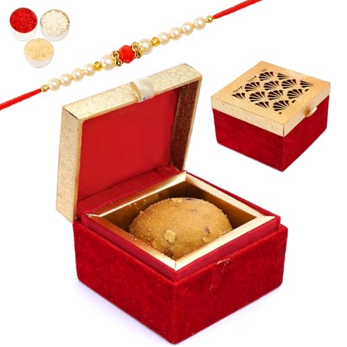 Ghasitaram Gifts Rakhi Gifts for Brothers Laddoo Box of Panjeeri Laddoo with Pearl Beads Rakhi von Ghasitaram Gifts