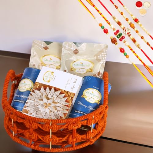 Ghasitaram Gifts Rakhi Gifts for Brothers Orange Jute Basket of assortments with Kaju Katli with 5 rakhis von Ghasitaram Gifts