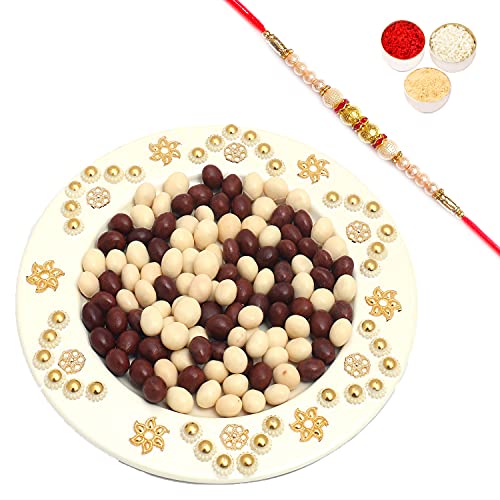 Ghasitaram Gifts Rakhi Gifts for Brothers Rakhi Chocolate White Metal Nutties Thali with Pearl Rakhi von Ghasitaram Gifts