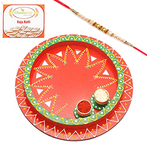 Ghasitaram Gifts Rakhi Gifts for Brothers Rakhi Pooja Thalis- Reflection of Love with Pearl Rakhi with 400 GMS of Kaju katli von Ghasitaram Gifts