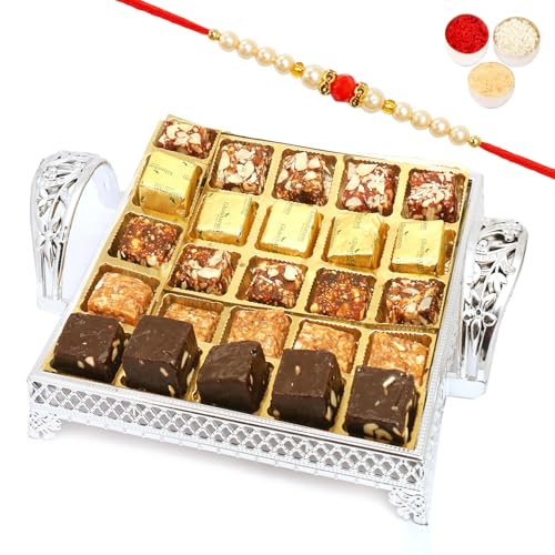 Ghasitaram Gifts Rakhi Gifts for Brothers Rakhi Sweets - Silver 25 pcs Assorted Bites Tray with Beads Rakhi von Ghasitaram Gifts