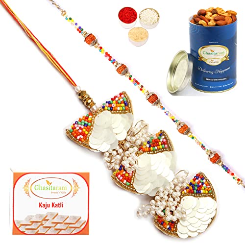 Ghasitaram Gifts Rakhis Online - Rakhi for Brother-RM-122 Bhaiya Bhabhi Rakhi with 100 gms of Dryfruits Mix Can 200 gms of Kaju katli von Ghasitaram Gifts