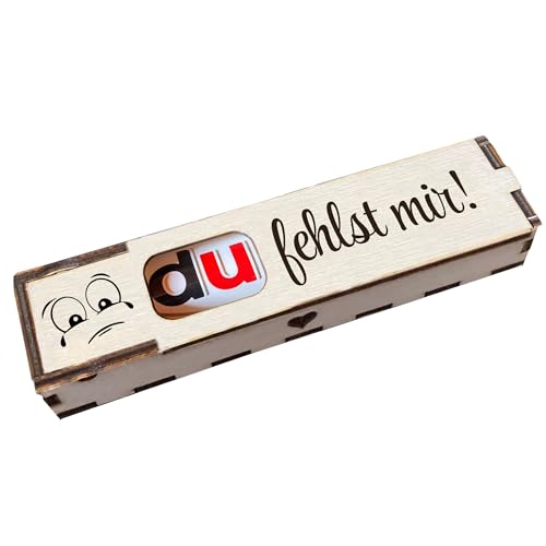 Du fehlst mir! - Holz Geschenkbox geschliffen mit Spruch Lasergravur inkl. Duplo Schokoriegel Schokolade Geschenkidee Handarbeit von Girahlutions