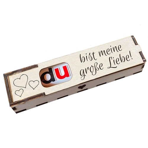 Duplo Holzbox mit Schokoriegel Geschenkbox mit Spruch Gravur Schokolade Mitbringsel Geschenkidee (Du bist meine große Liebe) von Girahlutions