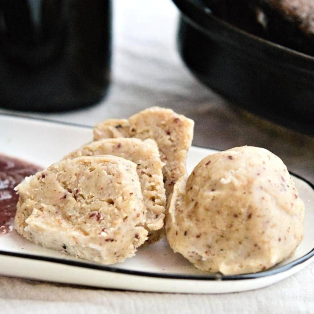 Goosies 4 Semmelknödel mit geräucherten Entenbruststückchen von Goosies