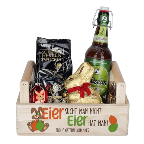 Herz & Heim® Geschenkset zu Ostern für Männer, mit Bier, Schokolade und Likörfläschchen - personalisierte Motive (Eier sucht man nicht, Eier hat man) von Herz & Heim