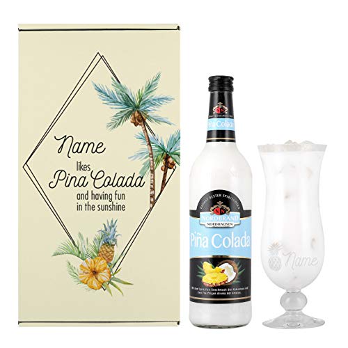 Herz & Heim® Personalisiertes Cocktail Geschenkset mit Pina Colada und graviertem Cocktailglas in Geschenkverpackung von Herz & Heim