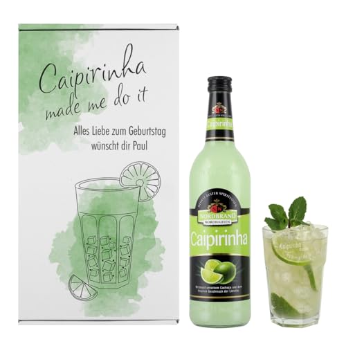 Herz & Heim® personalisiertes Geschenkset mit Caipirinha, graviertem Cocktailglas und Geschenkverpackung, Motivauswahl (Caipirinha made.. do it) von Herz & Heim