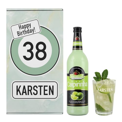 Herz & Heim® personalisiertes Geschenkset mit Caipirinha, graviertem Cocktailglas und Geschenkverpackung, Motivauswahl (Happy Birthday Green) von Herz & Heim