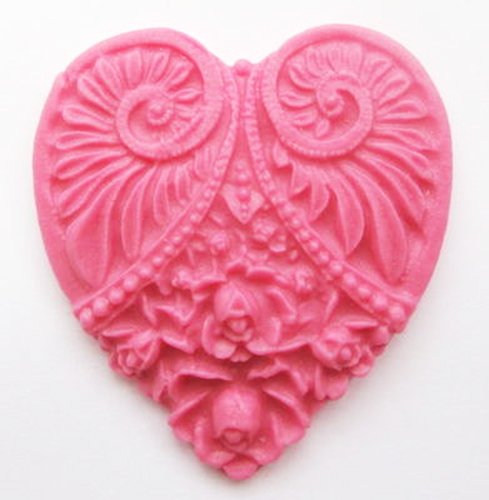 12 handgemachte 4.5cm x 5cm Herzen aus Zucker: Babyrosa / Bright Pink von Holly Cupcakes