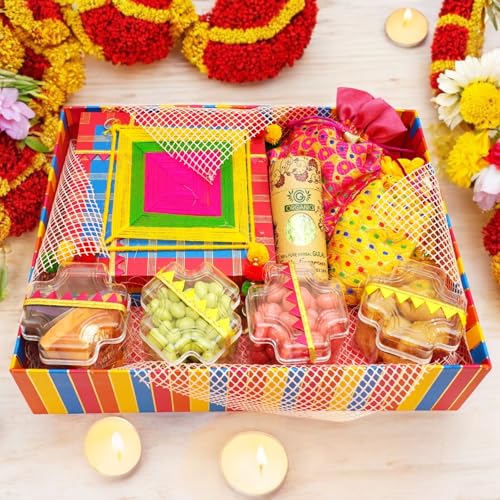 Ghasitaram Gifts Jaiccha Holi- Sweets/Holi Hampers/Thandai Premium Holi Basket of Gujiyas, Sweets/ Bites, Namkeen, Dryfruits, Thandai and Organic Gulal von Jaiccha