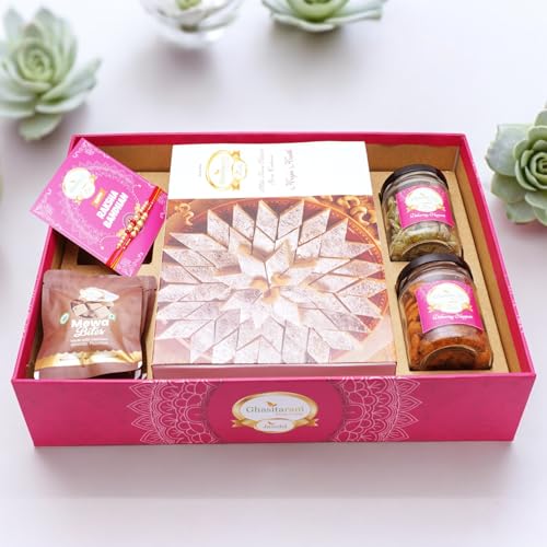 Ghasitaram Gifts Jaiccha Rakhi Gifts for Brothers Big Hamper Tray with Kaju Katli, 2 rakhis, card, Mixed Dryfruit, Flavour Raisins Jar and Mewa Bites Pouches von Jaiccha