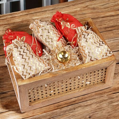 Ghasitaram Gifts Jaiccha Rectangle Rattan basket of 5 jute pouches of dryfruits and Diya|Gift for Diwali,Holi,Valentine,Birthday,Anniversary,Gift for Her,Him,Mothers Day,Fathers Day| von Jaiccha