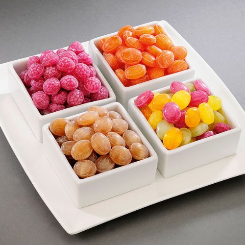 Diese erfrischenden Bonbons sind zuckerfrei und ermöglichen Ihnen so einen unbeschwerten Genuss. Die Mischung besteht aus 4 traditionellen Sorten, je 100 g Himbeere, Sanddorn, Alpenkräuter und Fruchtmischung (1 Packung). von Lambertz