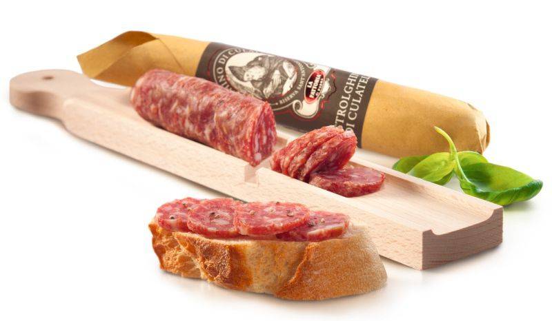 Strolghino auf Schneidebrett 180g Stück von La Fattoria di Parma Srl