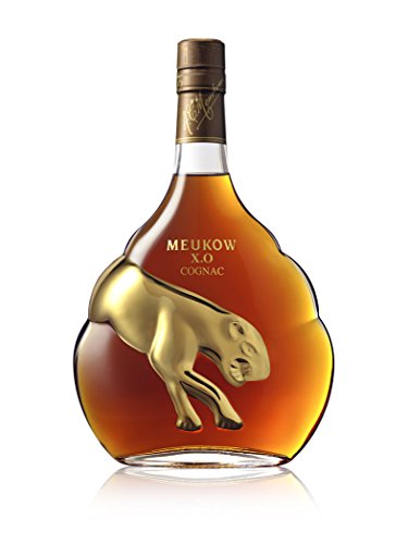 Meukow XO | Cognac im Geschenkkarton | Noten von Vanille und Zimt | nach jahrhundertealter Tradition hergestellt | 700ml | 10 Jahre in Eichenfässern gereift | 40% vol. von Meukow