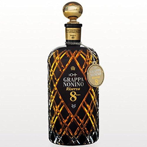 Nonino Distillatori Grappa ÙE Riserva 8 Jahre in Geschenkverpackung - 43 % Vol. Alk. 700 ml wunderschöne Flasche zum verschenken oder selbertrinken von Nonino