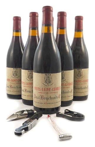 Nuits Saint Georges 1974 Paul Bouchard & Cie (Red wine) Six Pack in einer mit Seide ausgestatetten Geschenkbox, da zu 4 Weinaccessoires, 1 x 750ml von Nuits Saint Georges