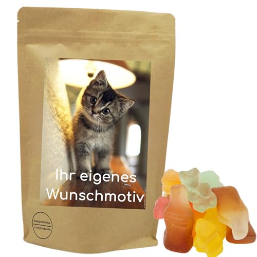 Deine Naschbox | Naschbeutel mit eigenem Motiv | kompostierbar | Größe L | gefüllt mit 800g zuckerfreien bunten Bärchen & Cola Fläschchen im Mix von PE ÄM