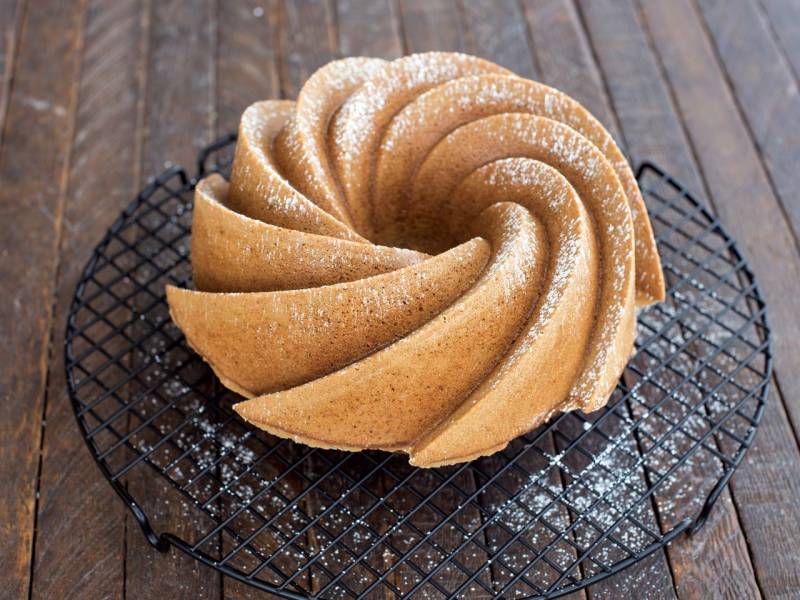 Nordic Ware 6 Cup Heritage Bundt Pan von Nordic Ware